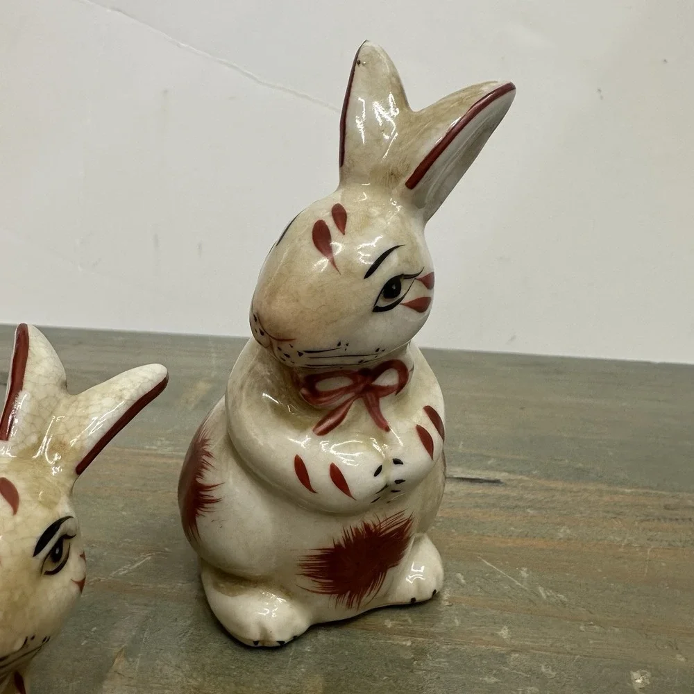 Lot Of 3 Staffordshire Style Bunny Rabbit Small Porcelain Figurine 3-4